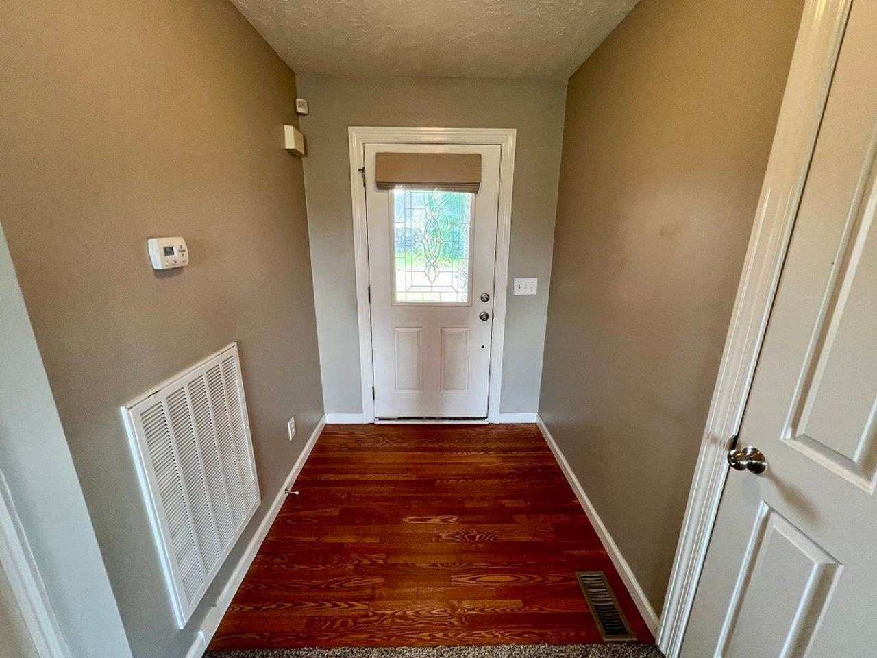 4926 Pillar Dr - Photo 3 of 30
