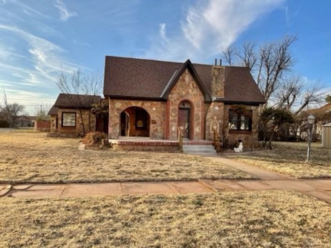 512 Locust - Photo 2 of 31