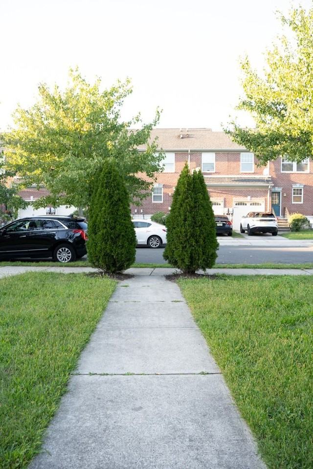 9 Borden Way - Photo 3 of 14