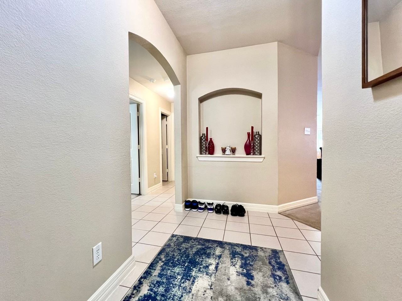 3605 Copper Ridge Dr - Photo 2 of 32