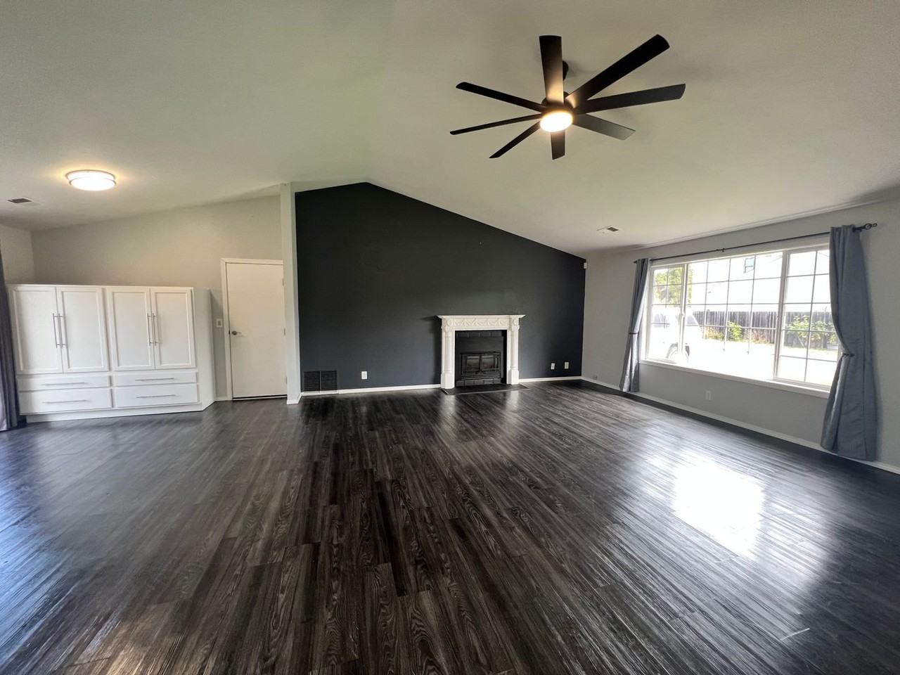 1081 Nelson Way - Photo 4 of 14