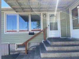 featured image of 704 W 14th St