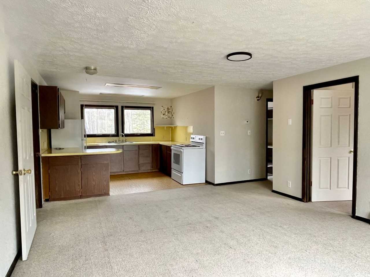 1764 Pine Ridge Dr - Photo 4 of 14