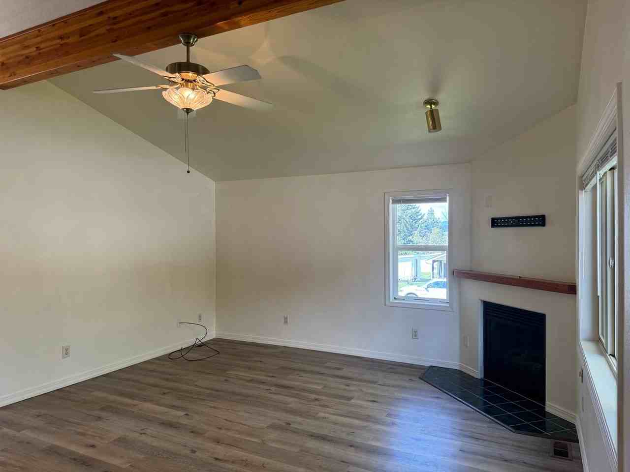 201 Grandview Way #A - Photo 4 of 30