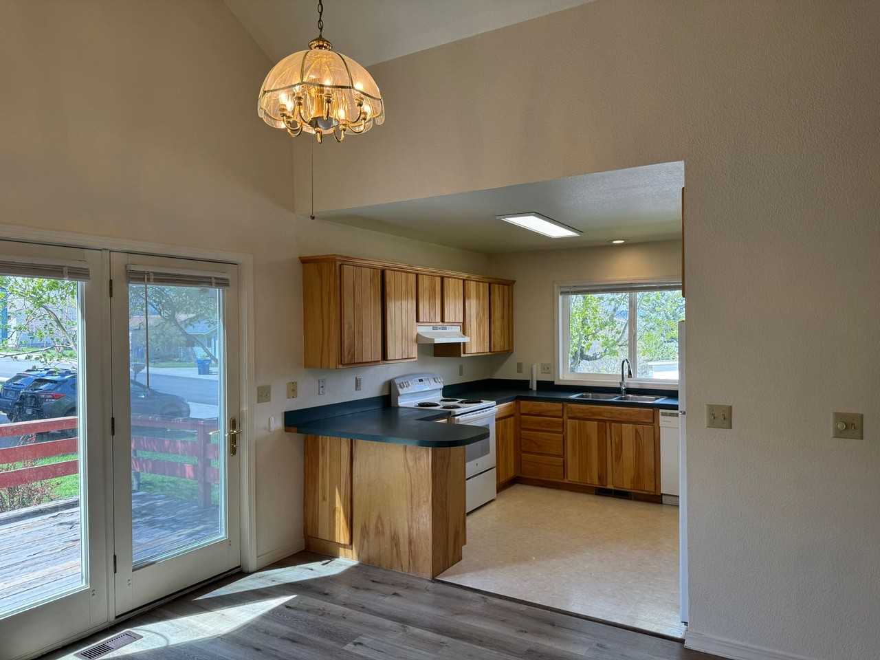 201 Grandview Way #A - Photo 6 of 30