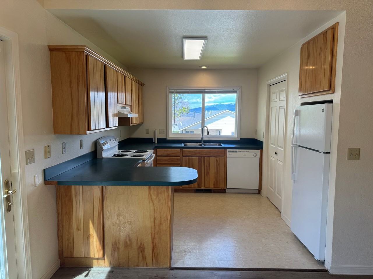 201 Grandview Way #A - Photo 7 of 30