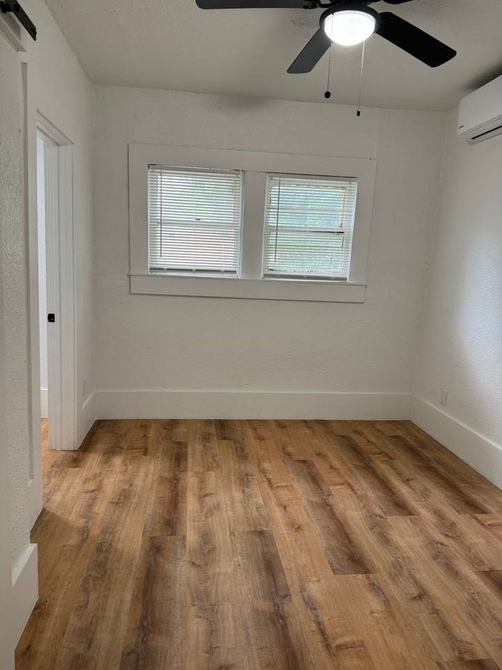 TI - Hawthorne Tri-Plex - Photo 3 of 18