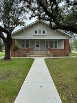 402 S Summer St - Photo 1 of 1