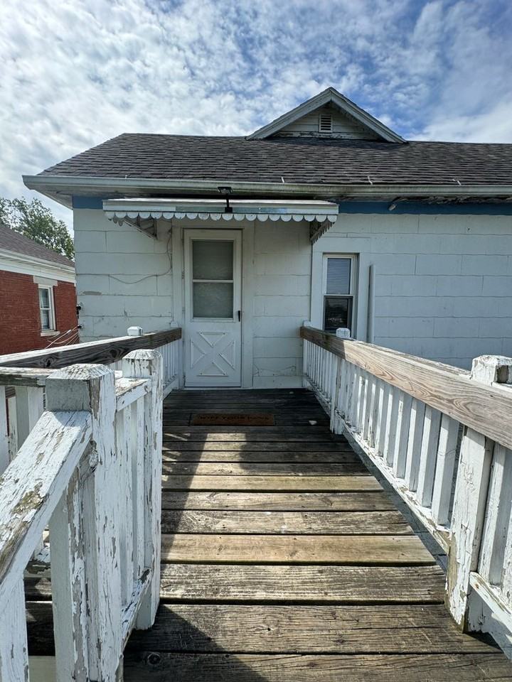 223 Harrison St. - Photo 3 of 10