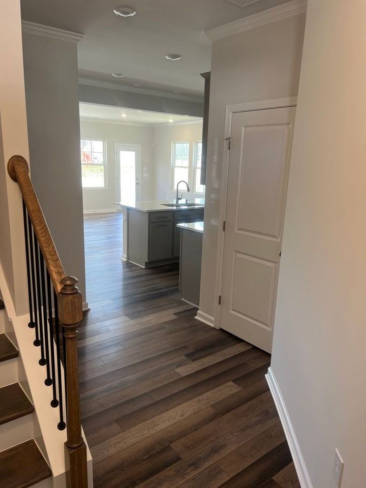 5702 Woodlawn Dr - Photo 2 of 27