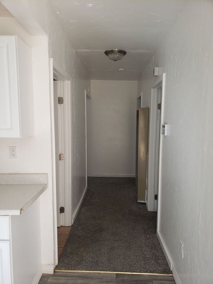 12998B Lakeshore Dr - Photo 3 of 17