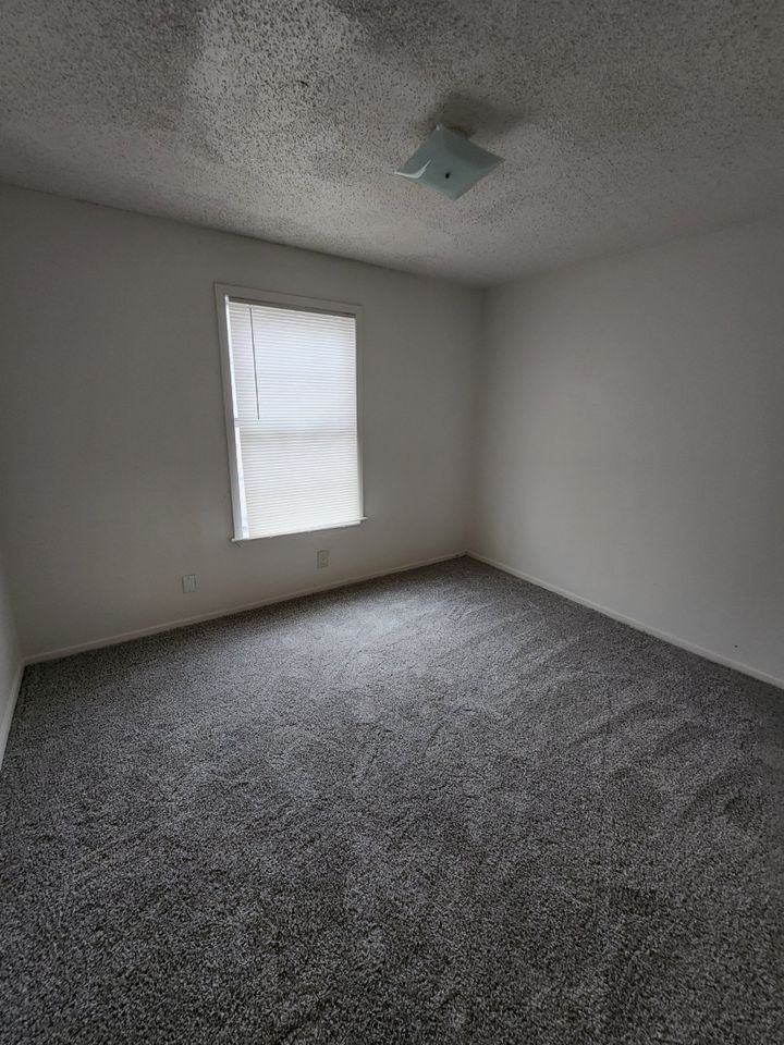 1200 Schieffer Ave #NA - Photo 3 of 10