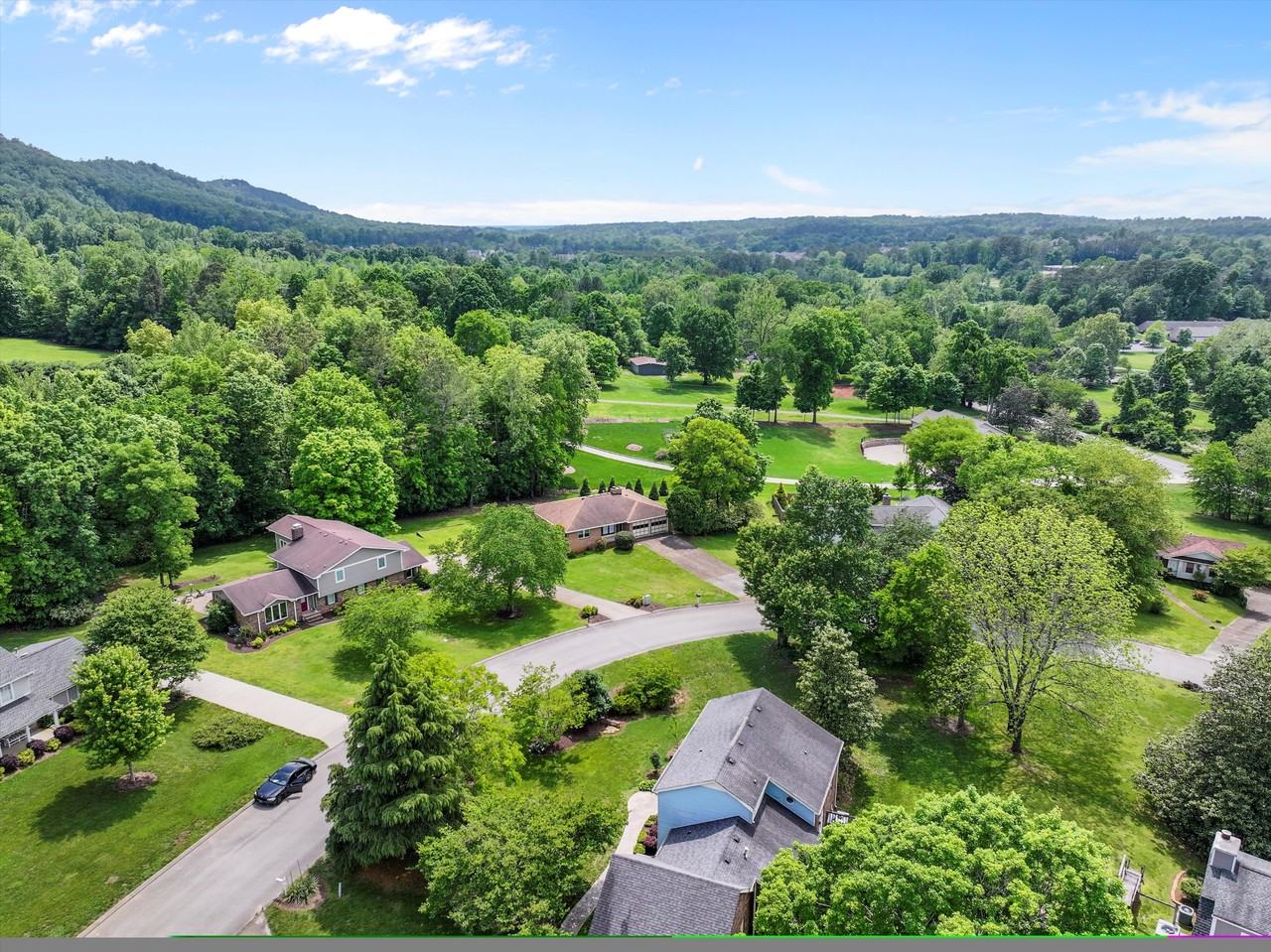 9518 Heathwood Dr #NA - Photo 3 of 21