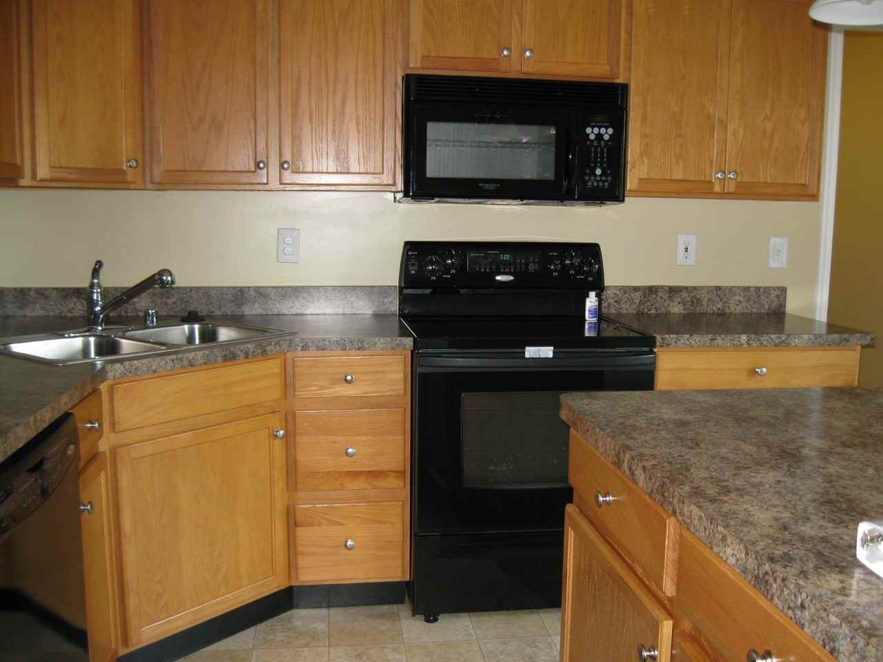 1279 Brookstone Dr #NA - Photo 2 of 8
