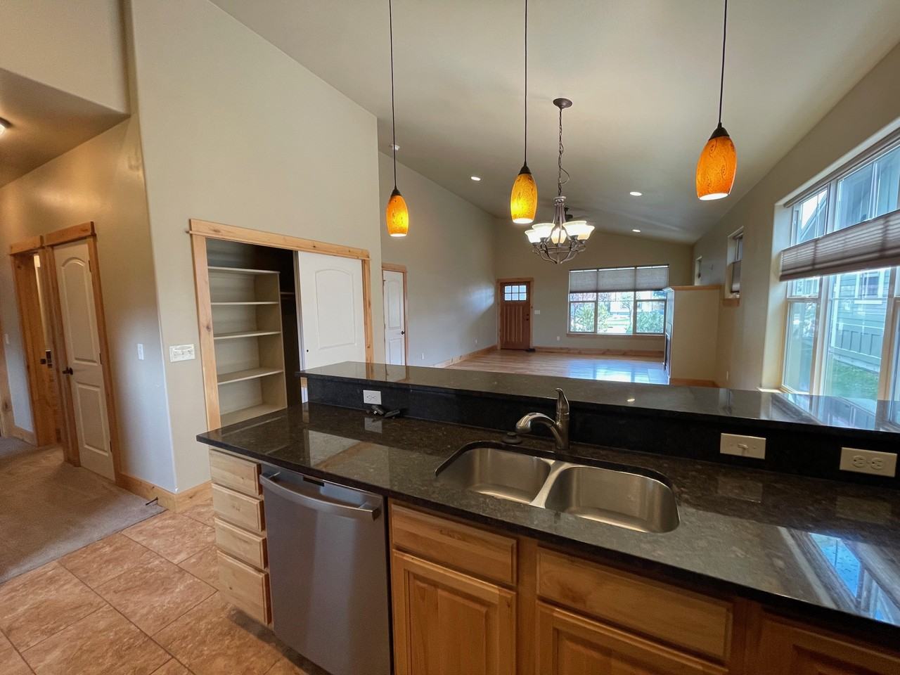 825 Advance Dr #1 - Photo 5 of 18