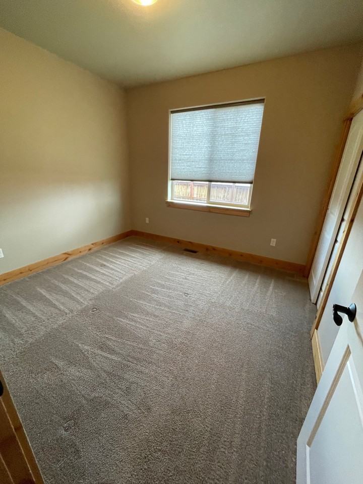 825 Advance Dr #1 - Photo 7 of 18