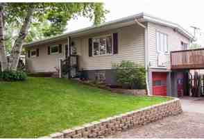 featured image of 430 21st Ave Sw #1