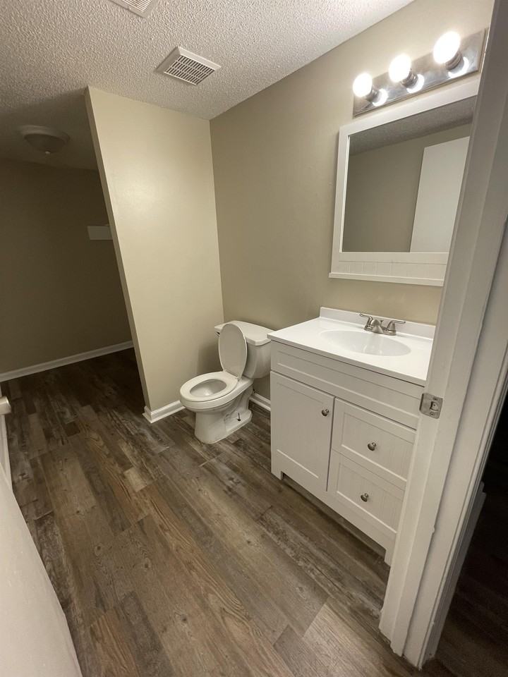 40 Carolane Drive #2 - Photo 3 of 11