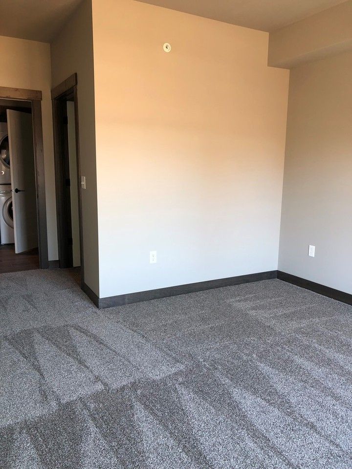 Depot Building D Luxury Rentals - Photo 7 of 36