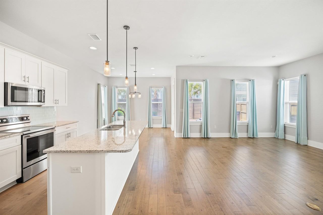 56 Penelope St #1 - Photo 7 of 50