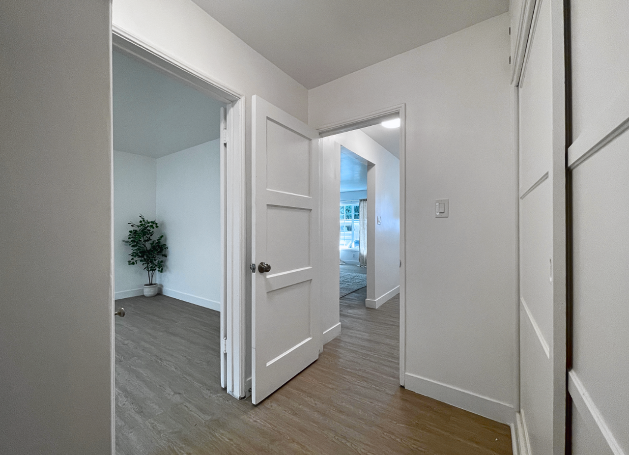 1601 N. Normandie - Photo 6 of 8