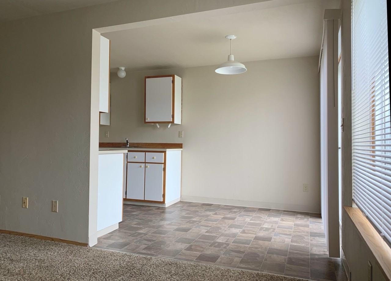 Chestnut Village - Photo 2 of 46