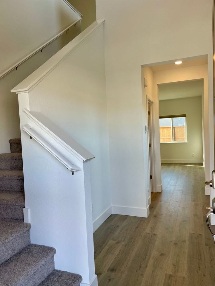 1847 Amazonite Dr - Photo 3 of 33