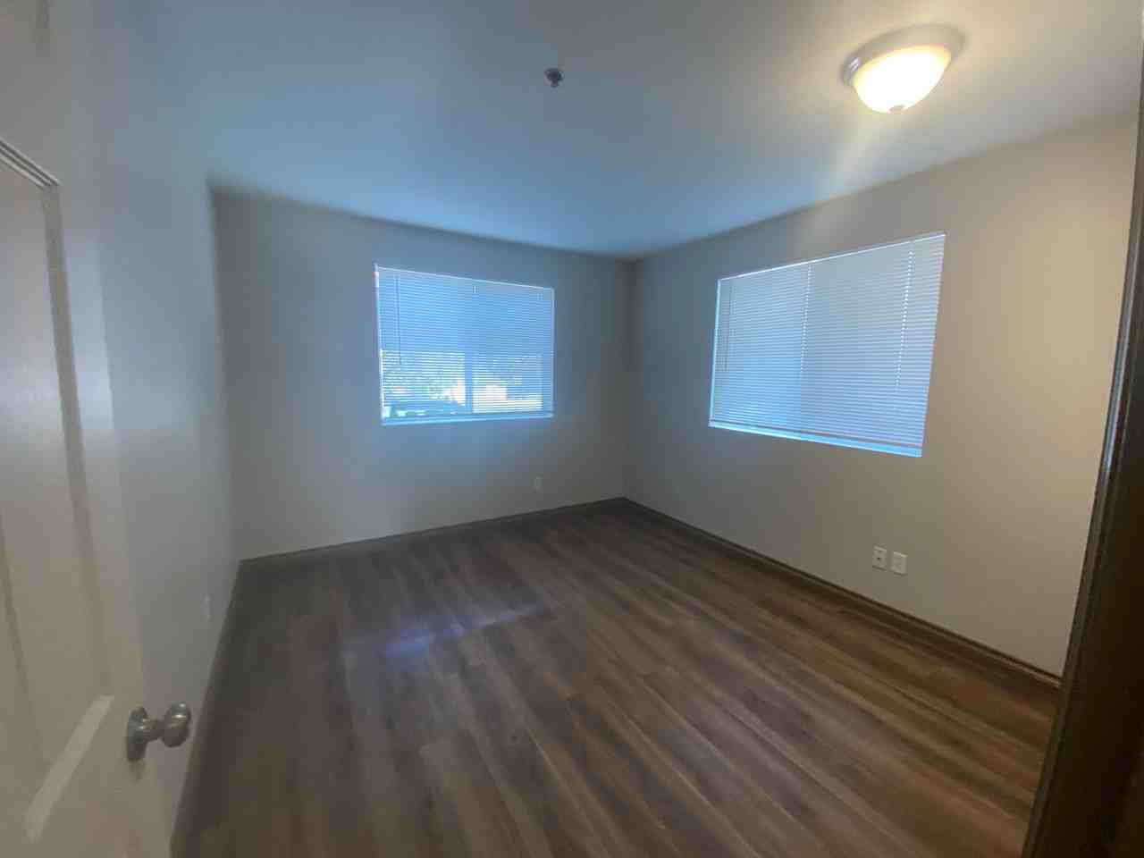 367 Se Cleveland Ave - Photo 6 of 30