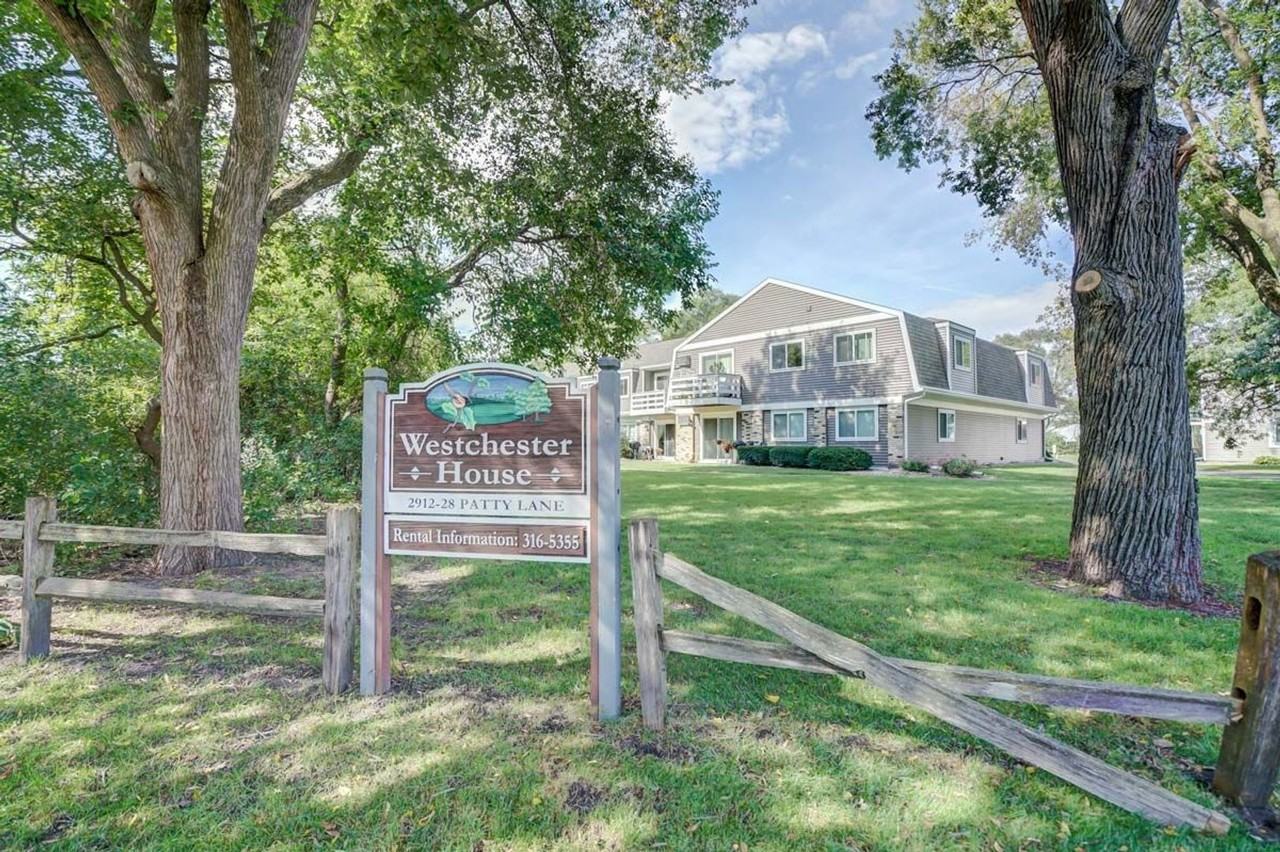 Westchester House - 2928 - Photo 3 of 15