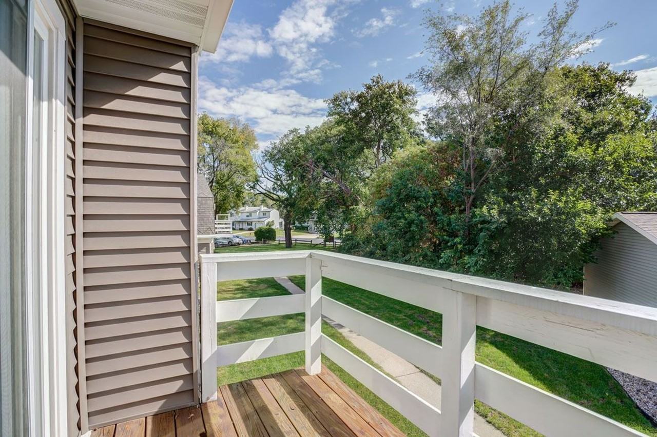 Westchester House - 2928 - Photo 4 of 15