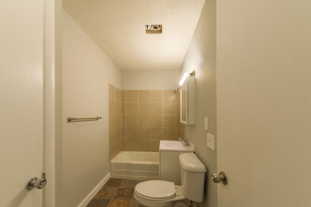1708 Glenwood Ave - Photo 6 of 29
