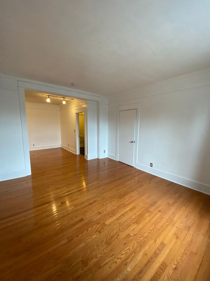 Alexandra Court Apartments - Photo 3 of 16