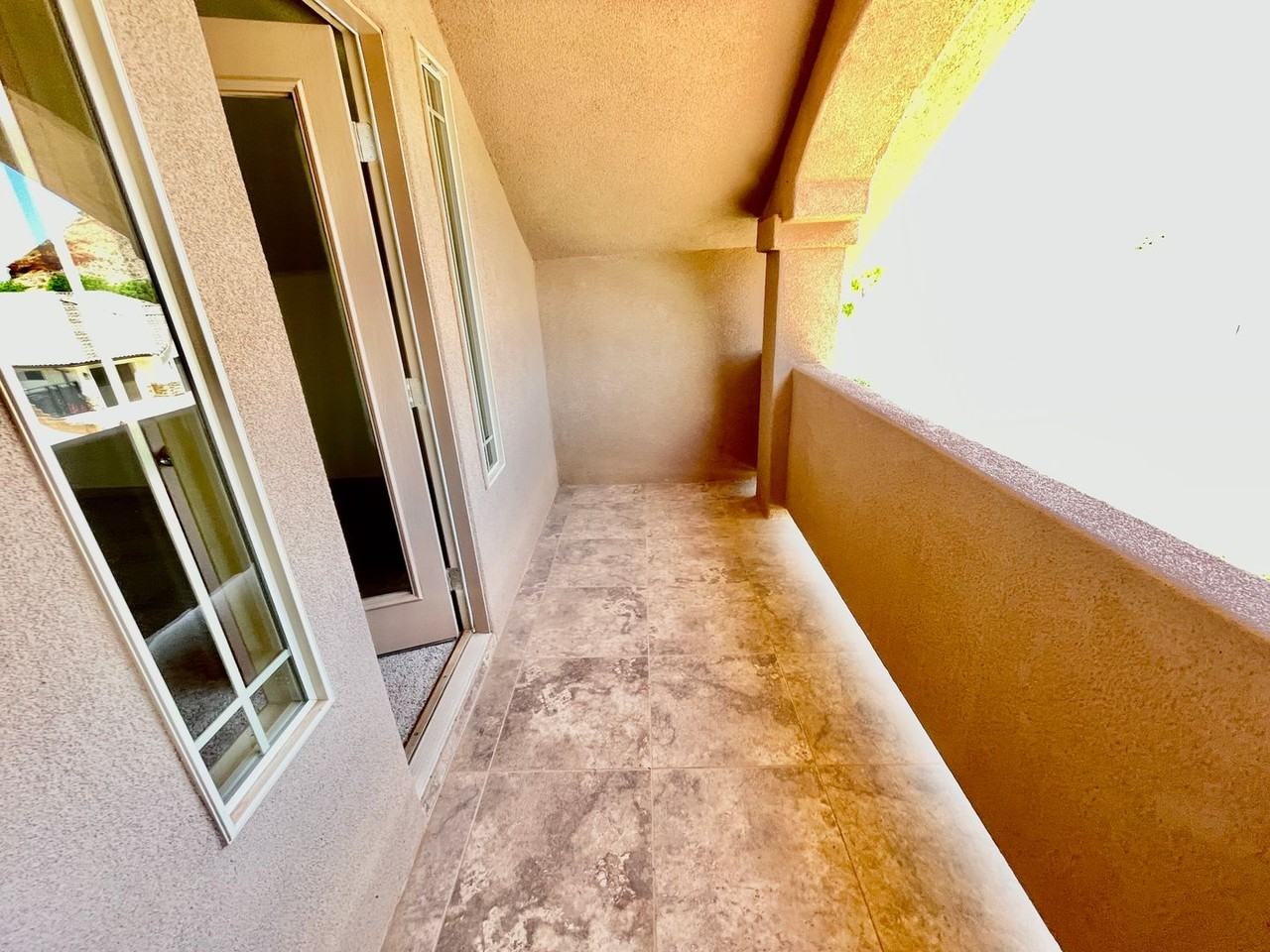 922 E Silver Shadows Dr - Photo 2 of 25