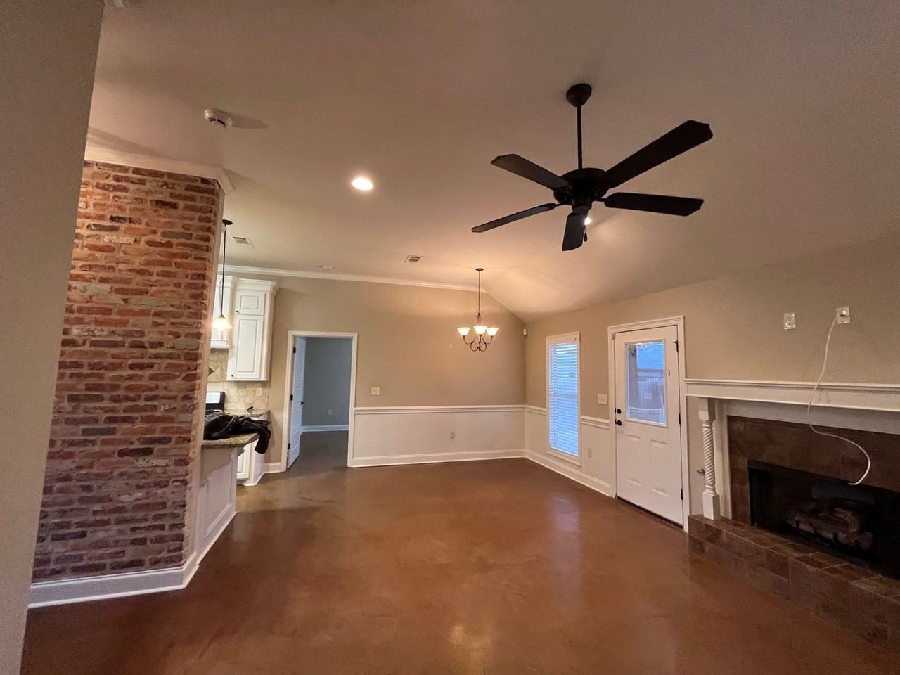 221 Greenfield Ridge Dr - Photo 7 of 19