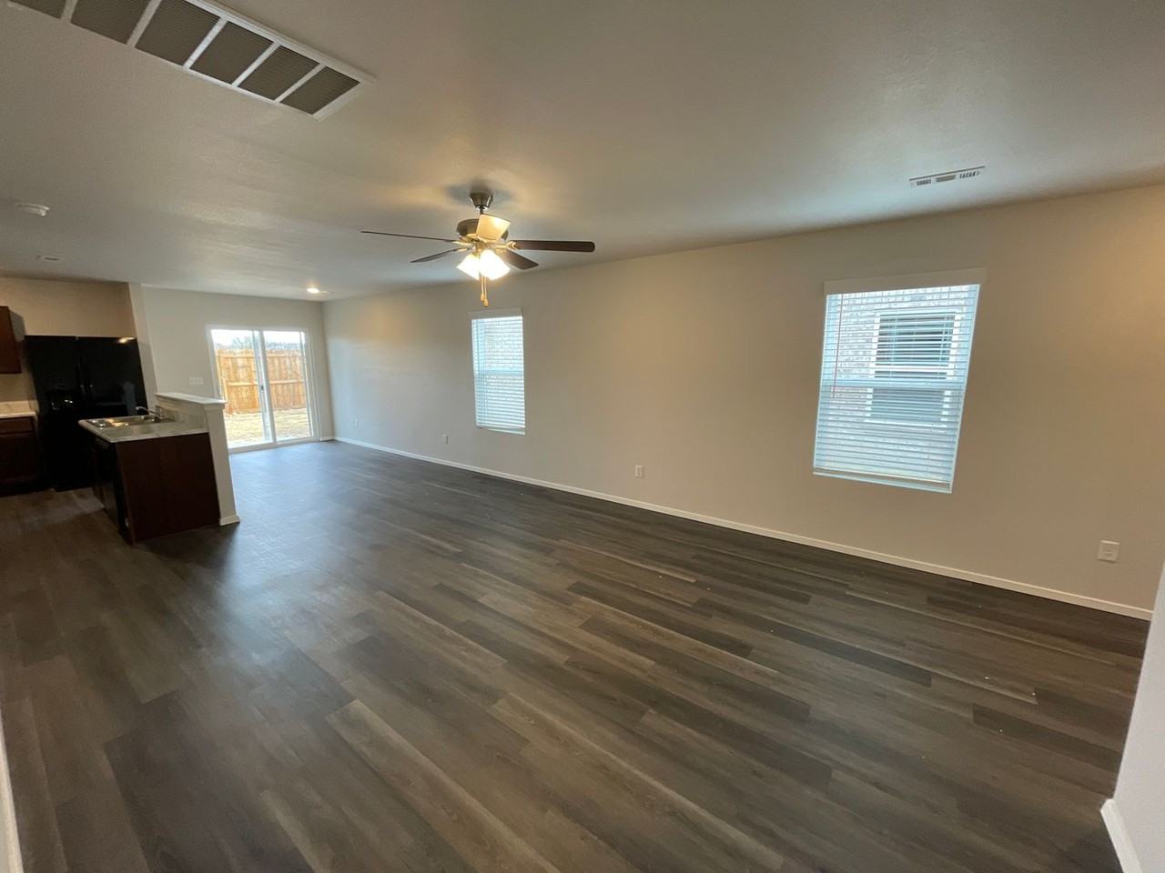 1815 Loveland St - Photo 7 of 18