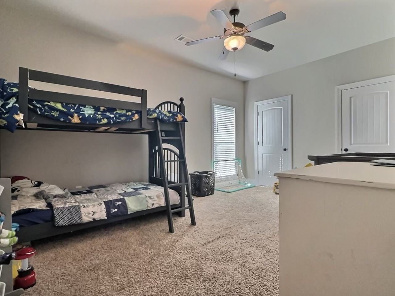 1018 Ridge Point Dr - Photo 5 of 14