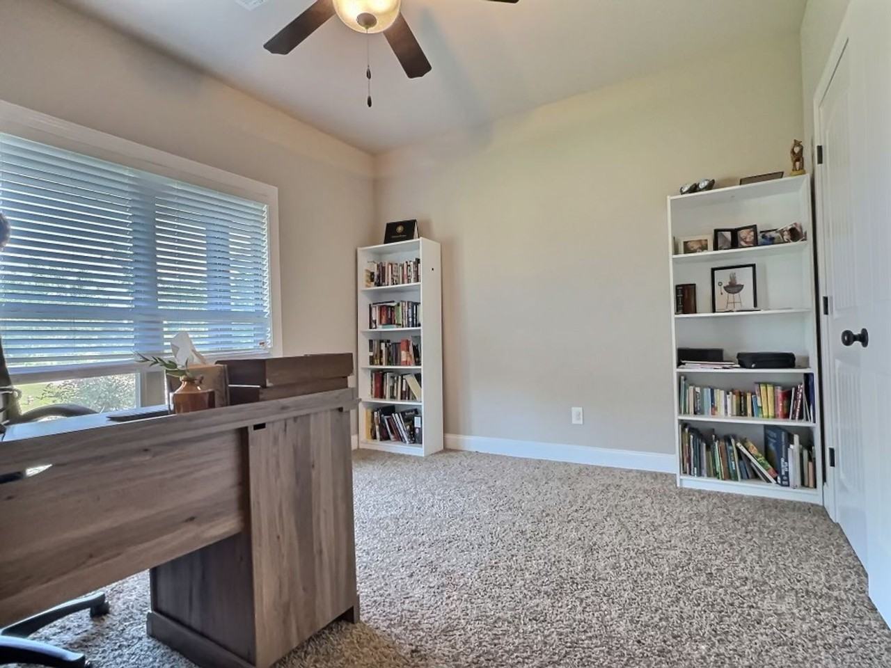1018 Ridge Point Dr - Photo 7 of 14