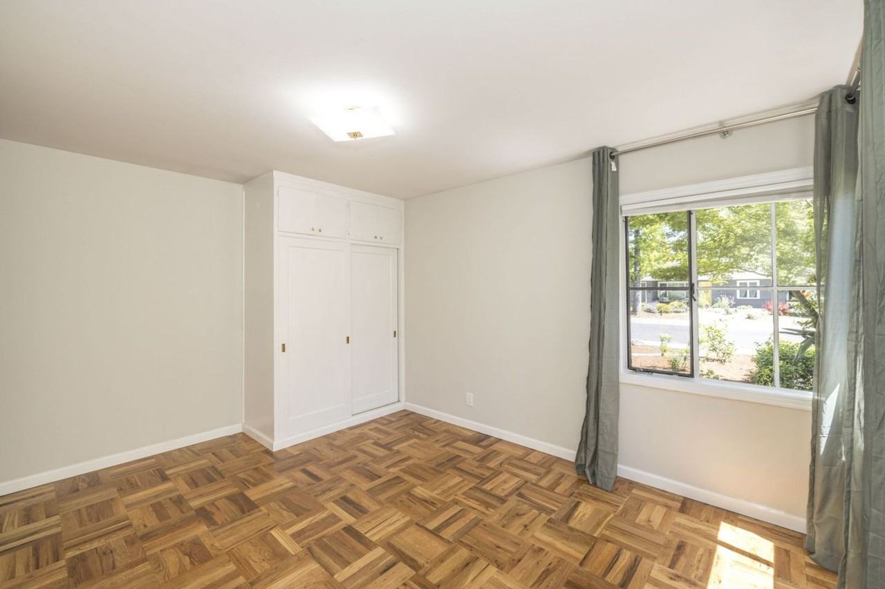 3254 Bryant St - Photo 7 of 13