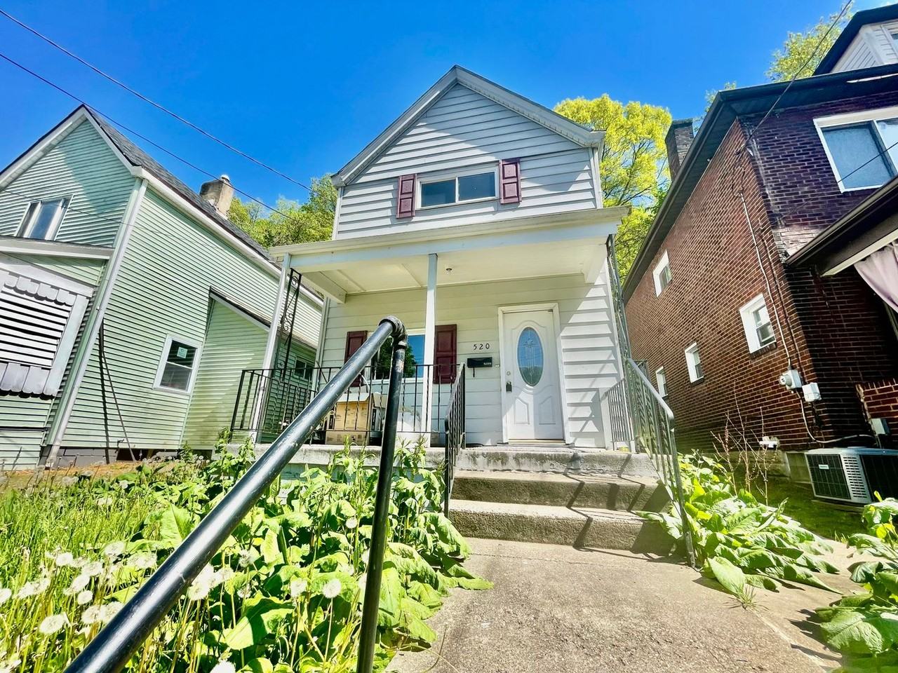 520 Glenn St - Photo 2 of 16