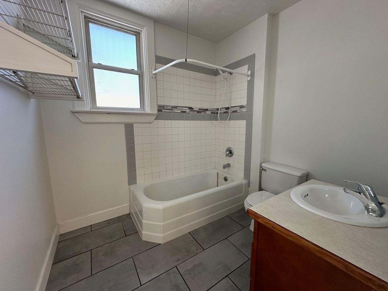 735 E Nora Ave - Photo 7 of 10