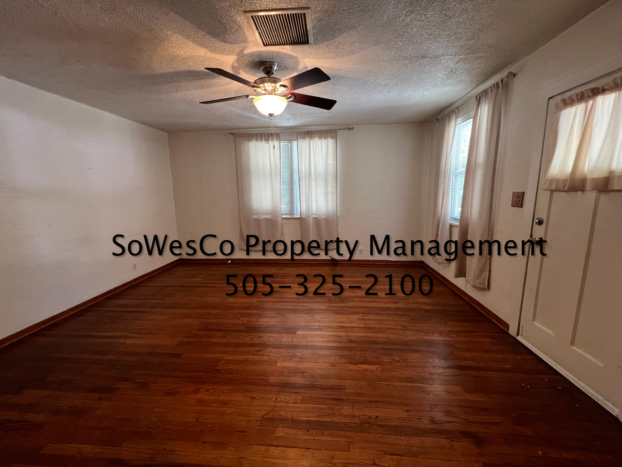 1107 N Auburn Ave - Photo 2 of 9