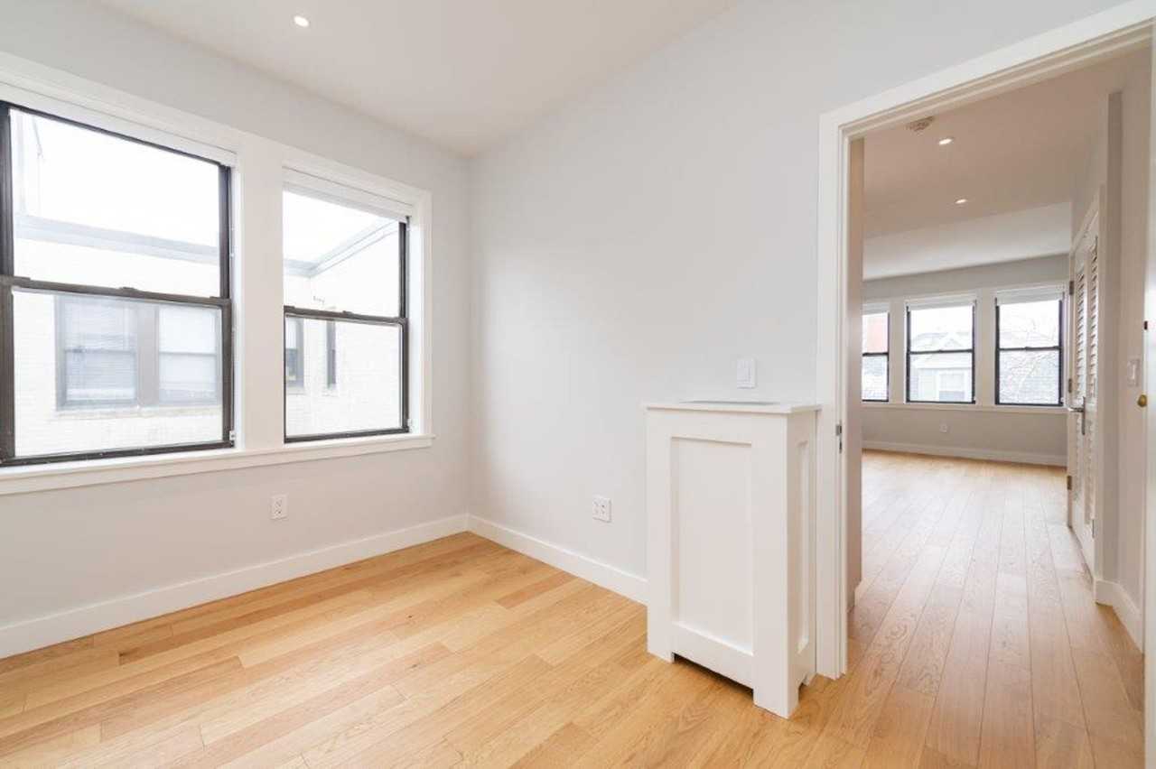 83 Brighton Ave - Photo 5 of 6