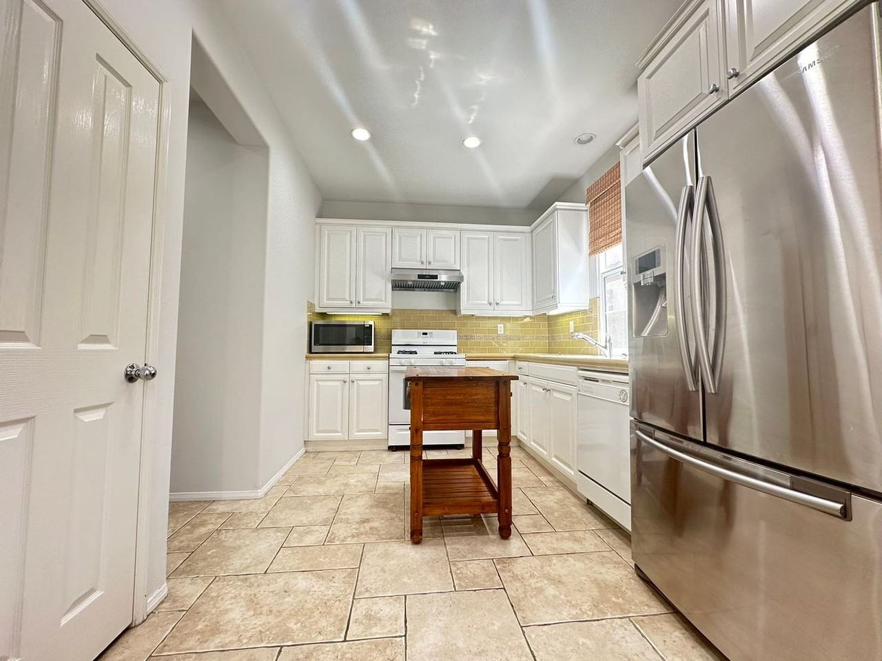 103 Canal - Photo 3 of 19