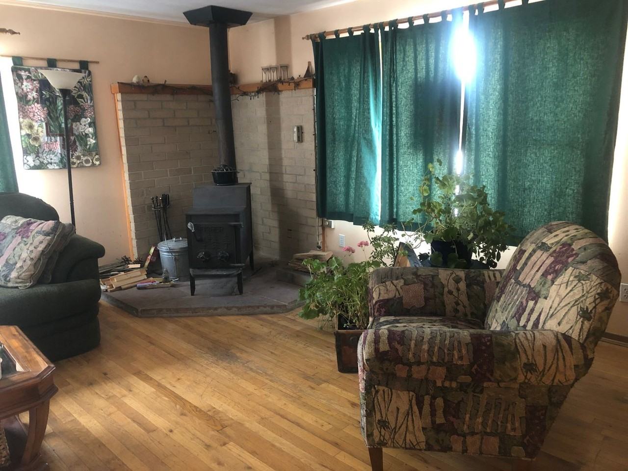 539 Prospect St - Photo 2 of 23