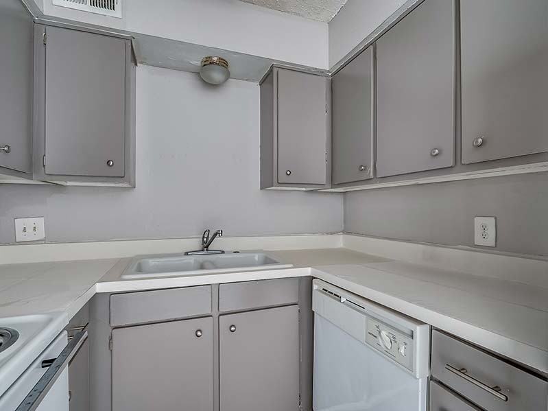 Bison Ridge Apartments - Photo 4 of 27