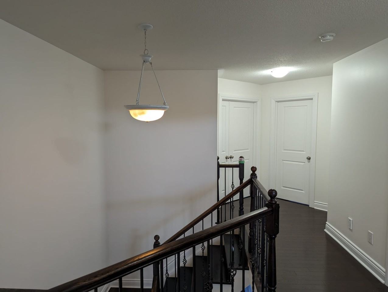 226 Dave Smith Crescent 1 - Photo 3 of 13