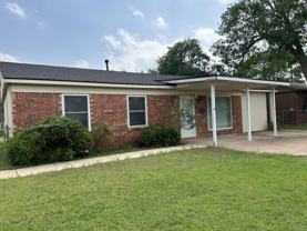 6106 Nw Ash Ave - Photo 1 of 1