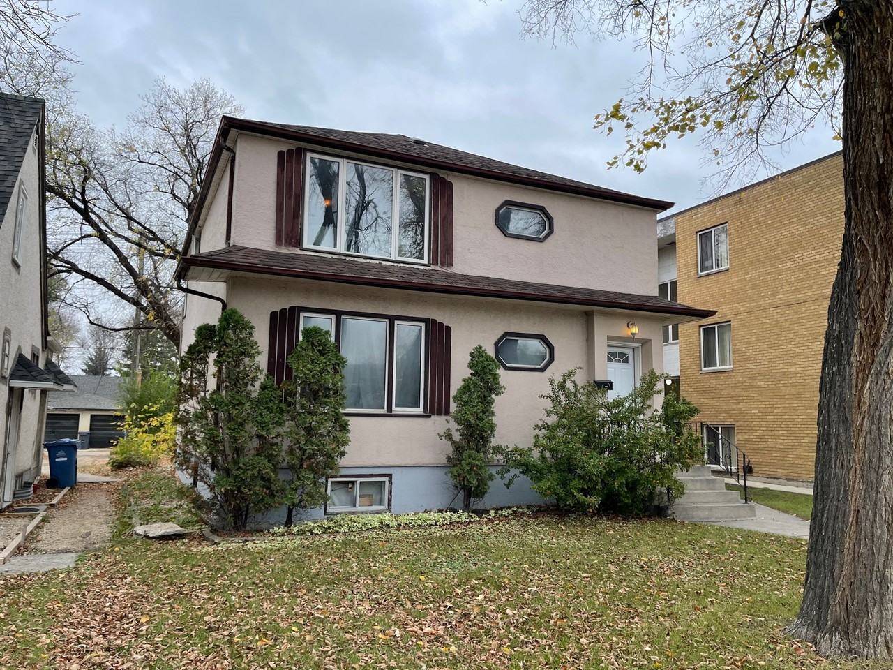 325 Provencher Boulevard - Photo 2 of 15