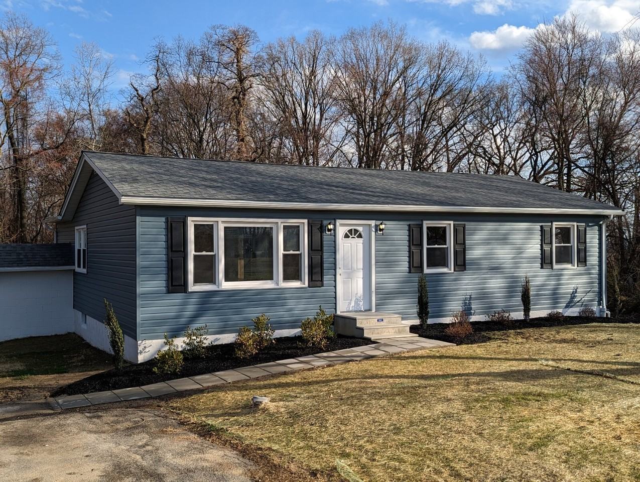1836 Perryville Rd - Photo 2 of 45