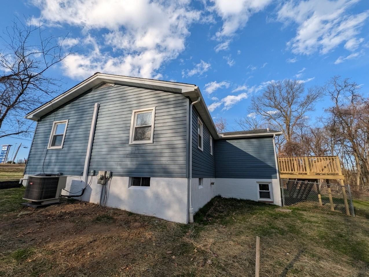 1836 Perryville Rd - Photo 3 of 45